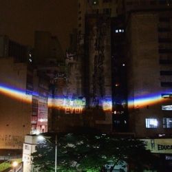 @vmiura ➵
a rainbow in the city or a city through the rainbow? @vmiura ➵
a rainbow in the city or a city through the rainbow?